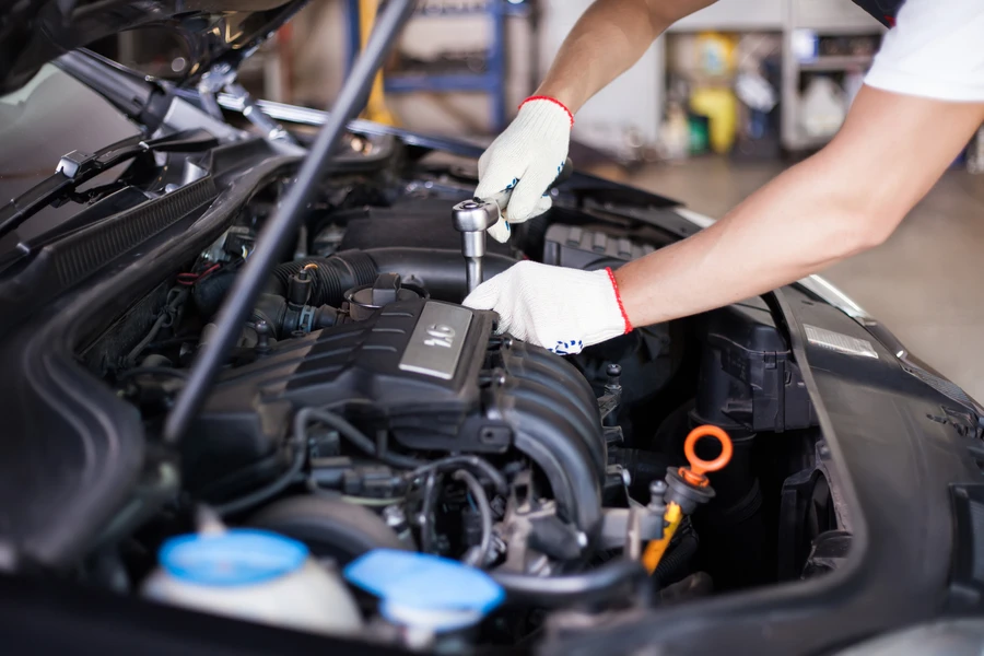 Essential Steps To Take When Your Engine Overheats in Chantilly, VA Essential Steps To Take When Your Engine Overheats in Chantilly, VA