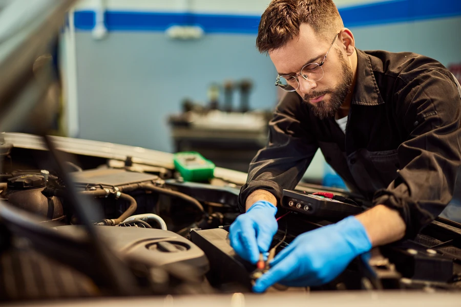 Experienced Auto Engine Repair Chantilly, VA Experienced Auto Engine Repair Chantilly, VA